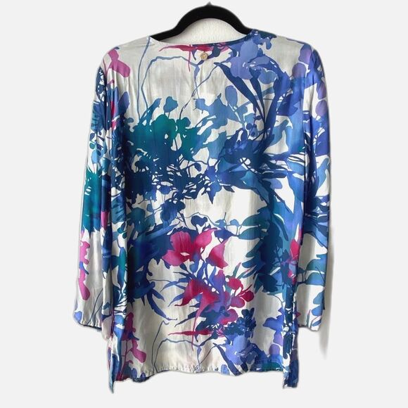 CHICO'S NWT Floral Split Neck Tunic Long Top Women's M Embroidered Boho Resort - Picture 11 of 14